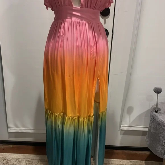 Rainbow dress never worn - Picture 2 of 5